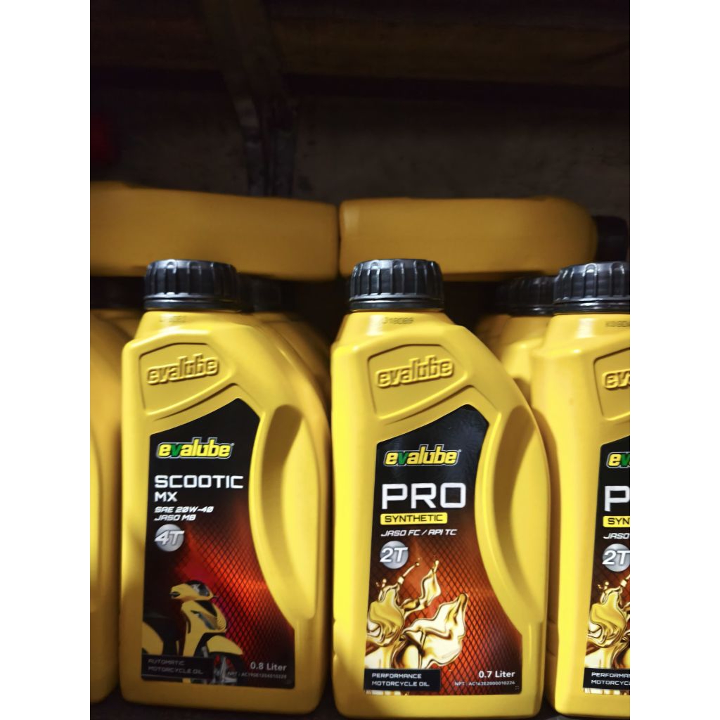 oli Evalube scootic MX 4T 0,8ML dan oli Evalube pro 2T 0,7ML