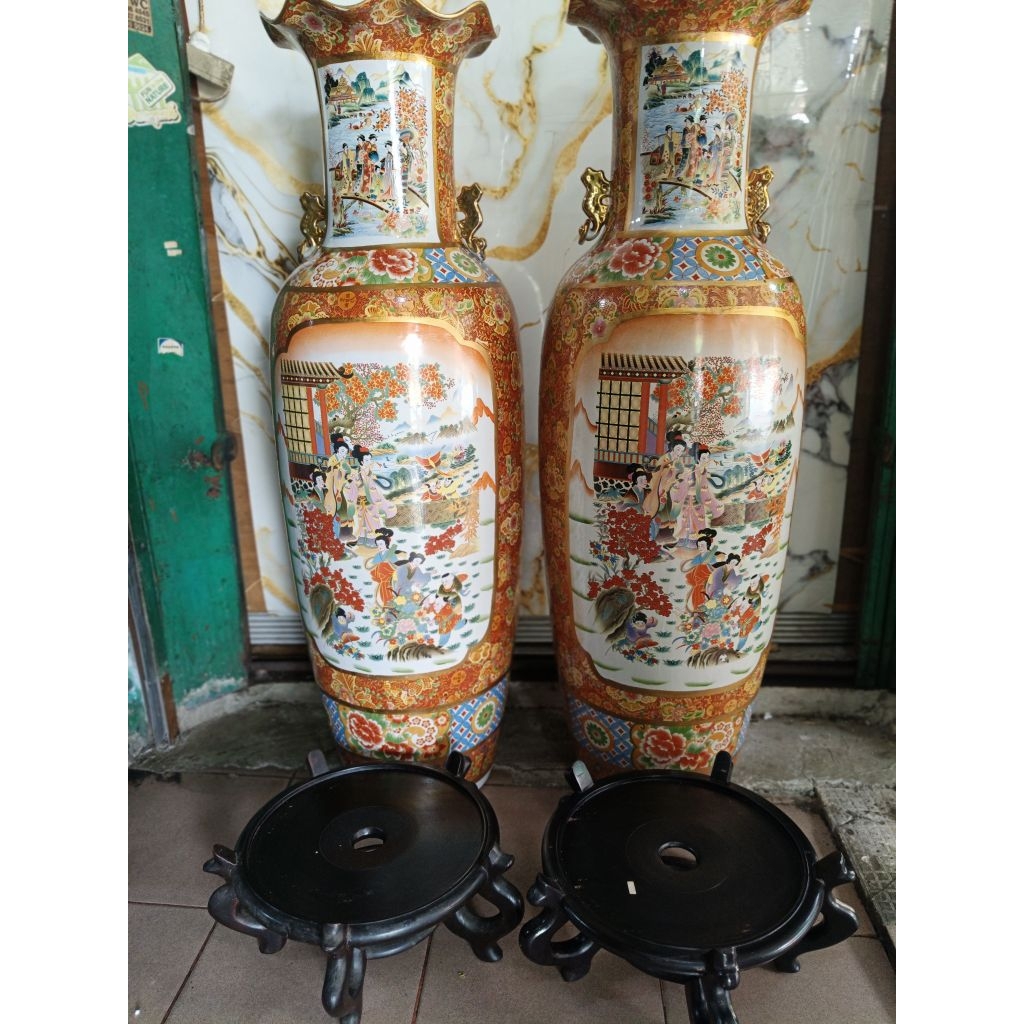 kaki guci ukuran besar bahan kayu