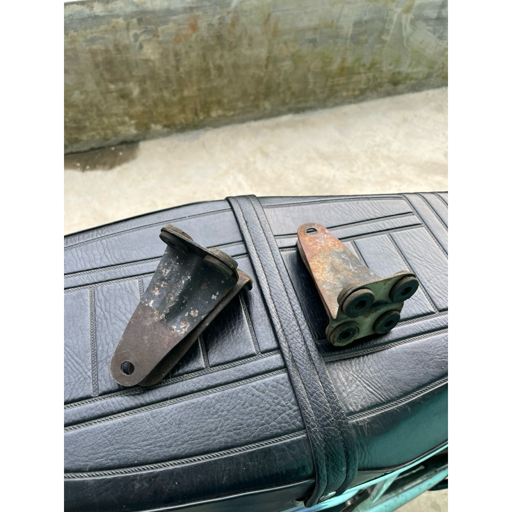 Dudukan Jok Gl Max Gl Pro Original