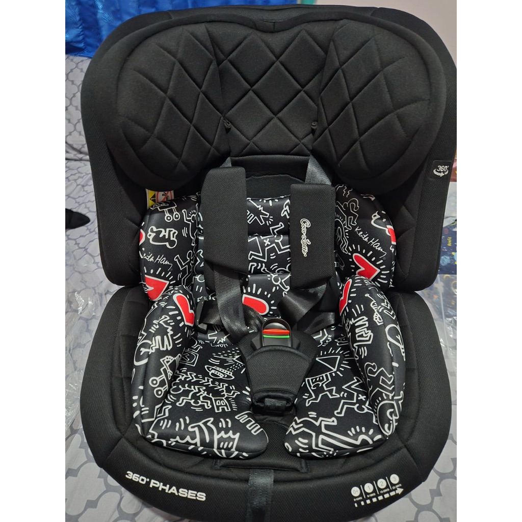 PRELOVED COCOLATTE | KEITH HARING 360 Phases Black Car Seat