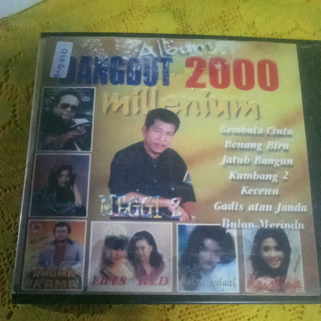 VCD SLBUM DANGDUT 2000 MD010