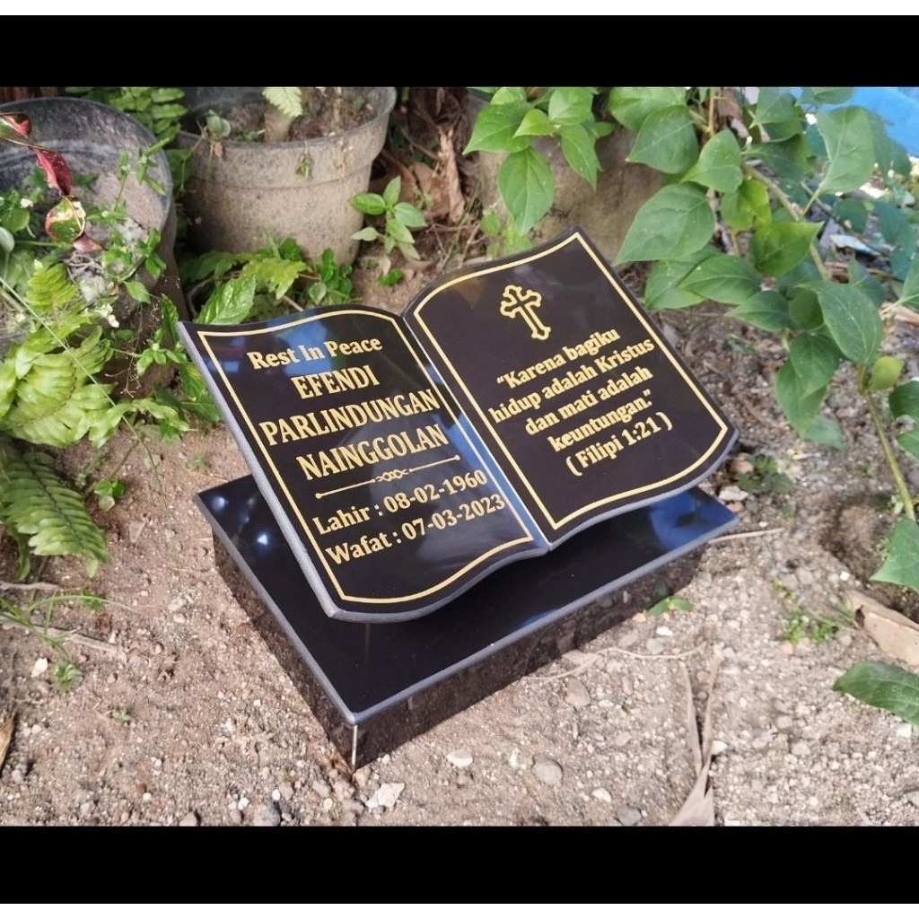 BATU NISAN KRISTEN PLUS DUDUKAN UKURAN 20x30 BAHAN GRANIT BERKUALITAS