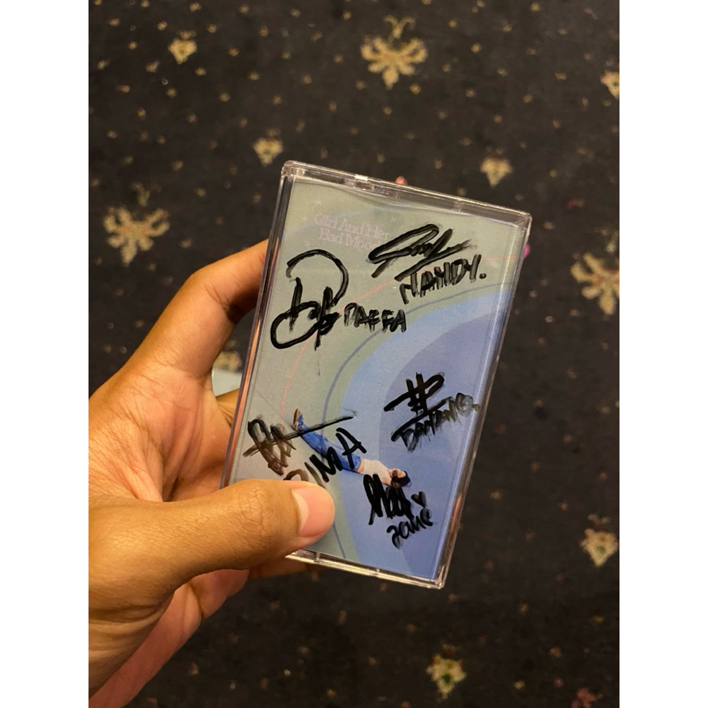 Casette Girl And Her Badmood (legalisir tour jogja new album)