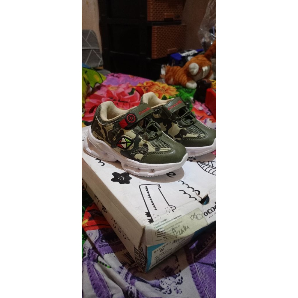 sepatu anak crocodile