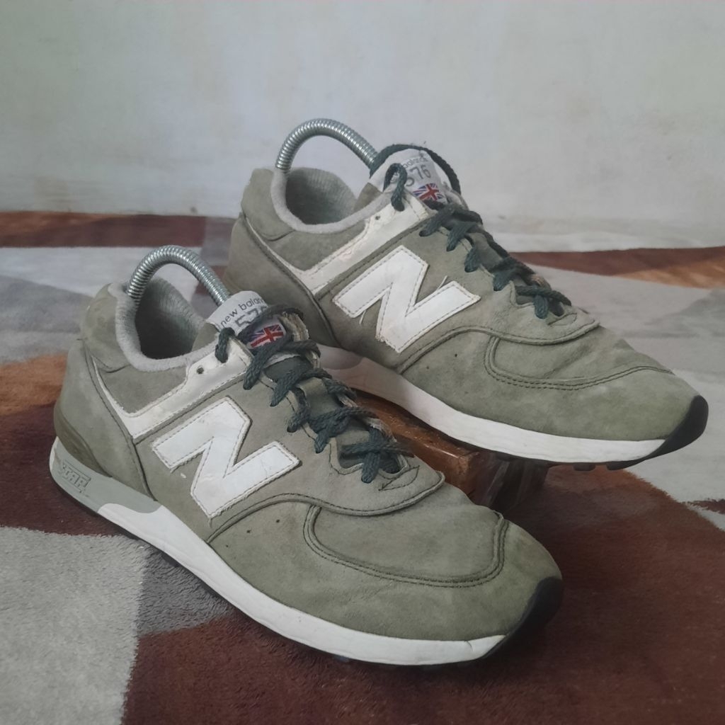 Jual Sepatu Casual Sneackers Pria Dan Wanita NB 576 ENGLAND Size 40,5 Shoes Casual
