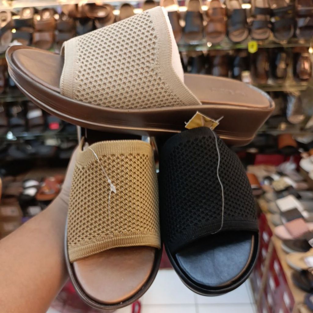 Sendal Calbi slop Rajut RZ1861