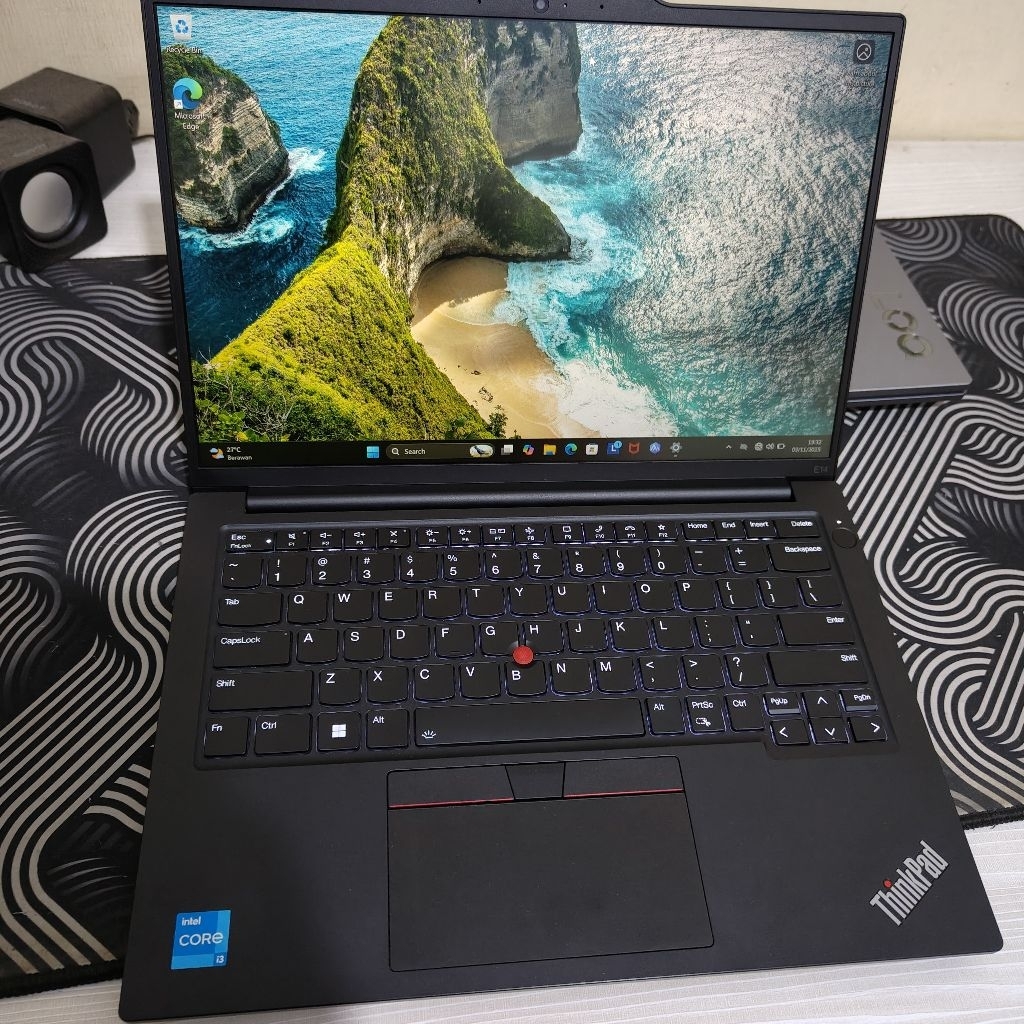 Lenovo Thinkpad E14 gen5 intel i3 1315u 8/512