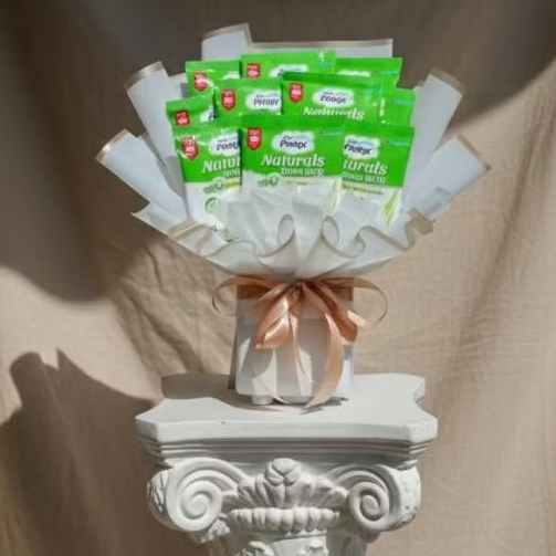 BUCKET PEMBALUT / BUKET PEMBALUT / BUCKET PEMBALUT WISUDA SEMPRO ULANGTAHUN / BUKET CEWEK / HAMPERS 