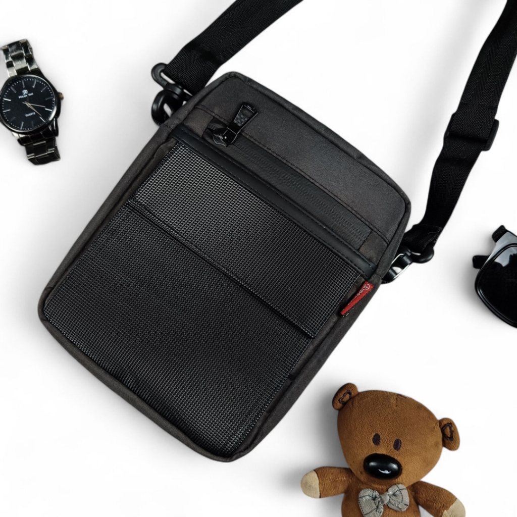 Tas Selempang Pria Bahan Cordura Kantung Depan Anti Air | Slingbag Cowok Casuala Model Minimalis