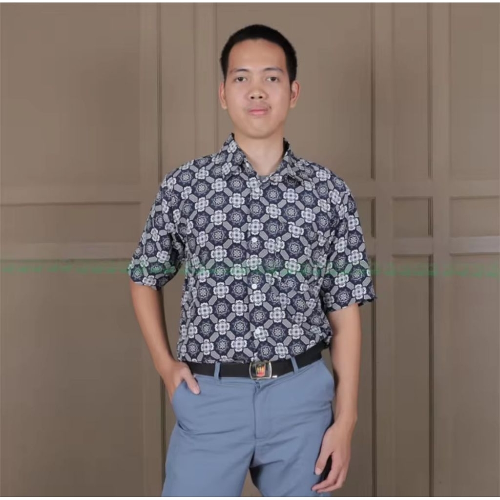 Batik sekolah SMA/SMK , pria lengan pendek/ wanita lengan panjang