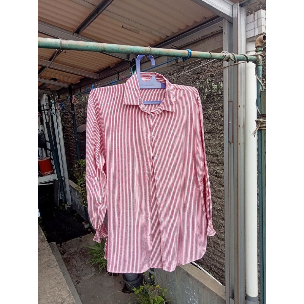 Kemeja salur pink