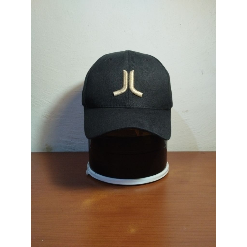Topi Baseball Maison J Lindeberg