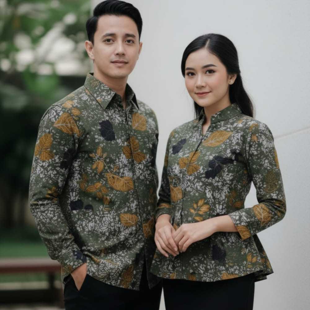 Batik Couple Motif Daun Tropis Elegan – Seragam Pasangan Hijau Lumut Premium, Katun Lapis Furing