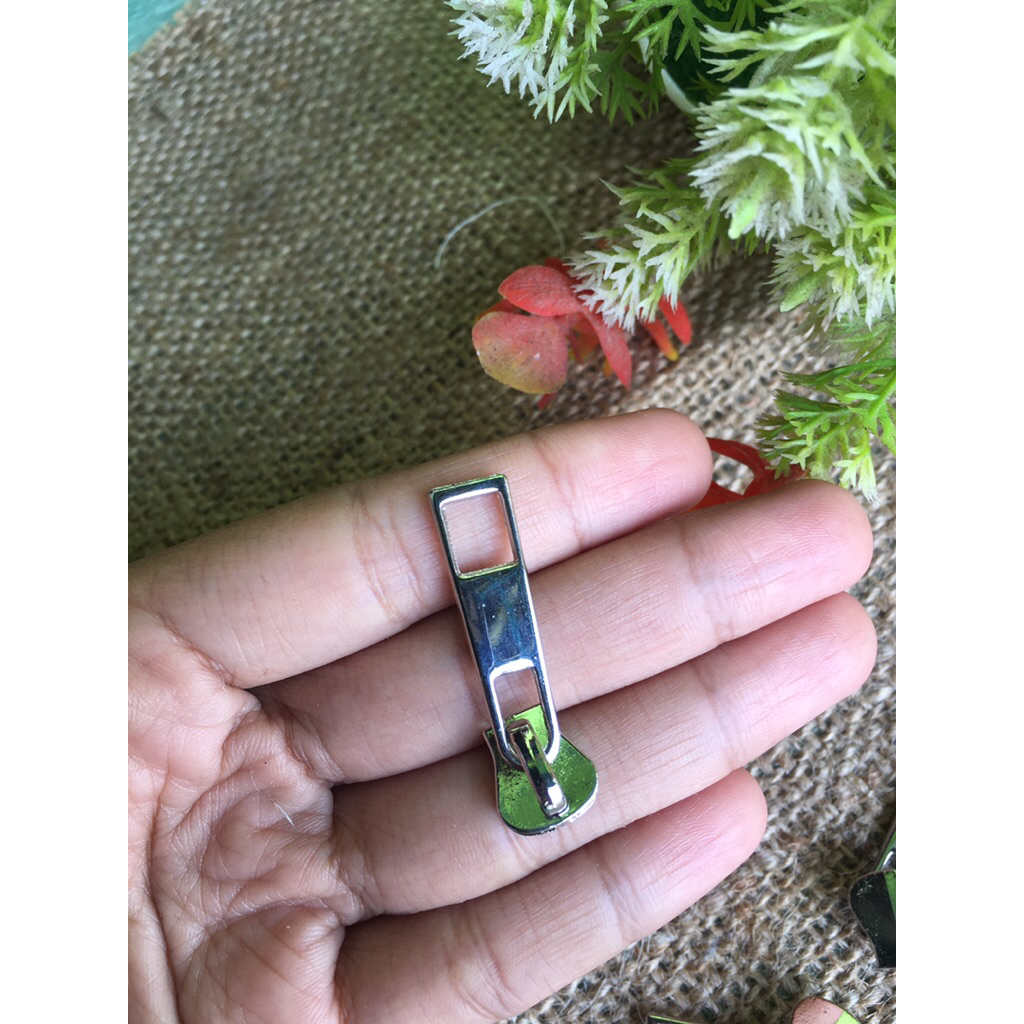 6 PCS KEPALA ZIPPER/RESLETING NO.5 WARNA NIKEL