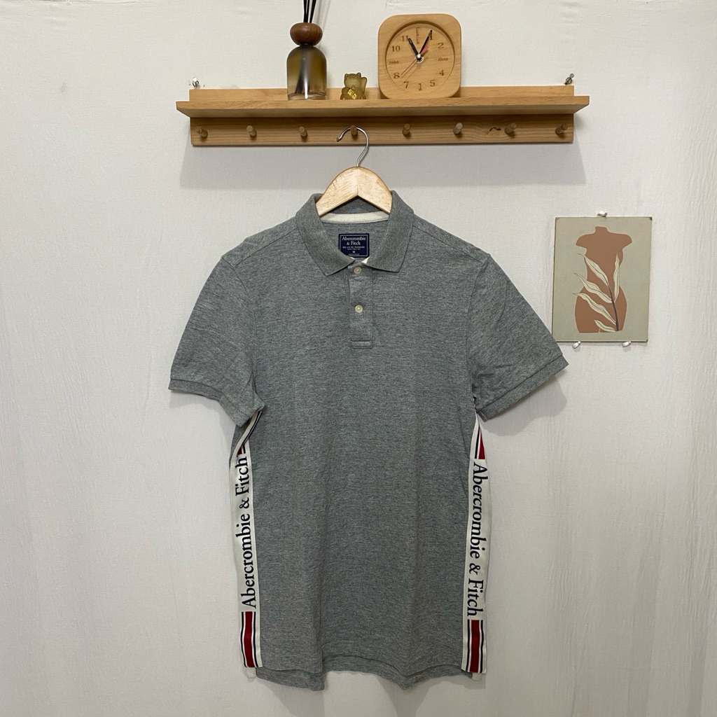 polo shirt ABERCROMBIE & FITCH original Kondisi bagus size M