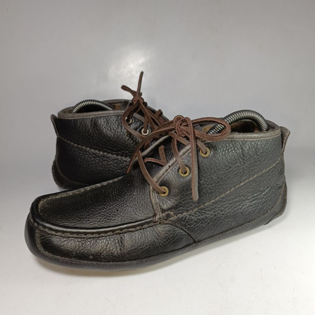 UGG Australia original leather winter boot 39 size woman shoes