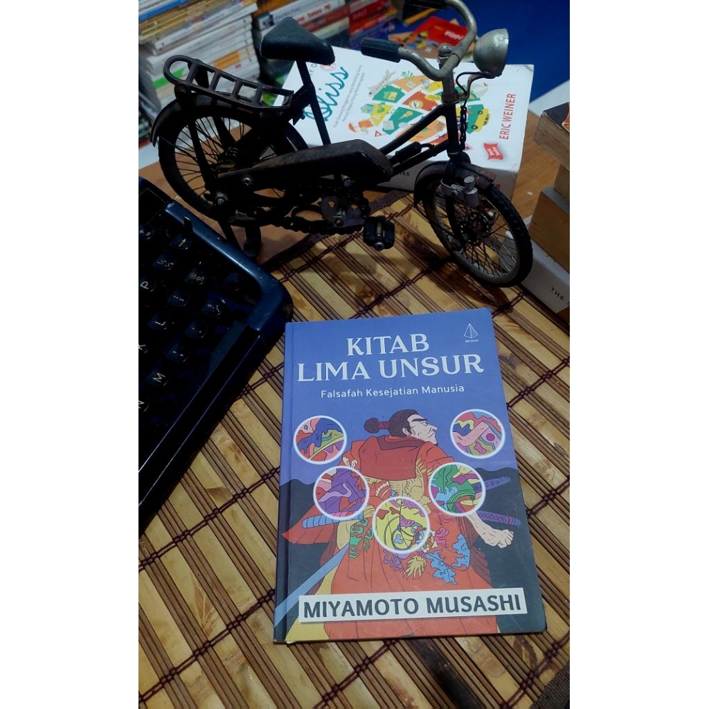 buku Kitab Lima Unsur Miyamoto Musashi