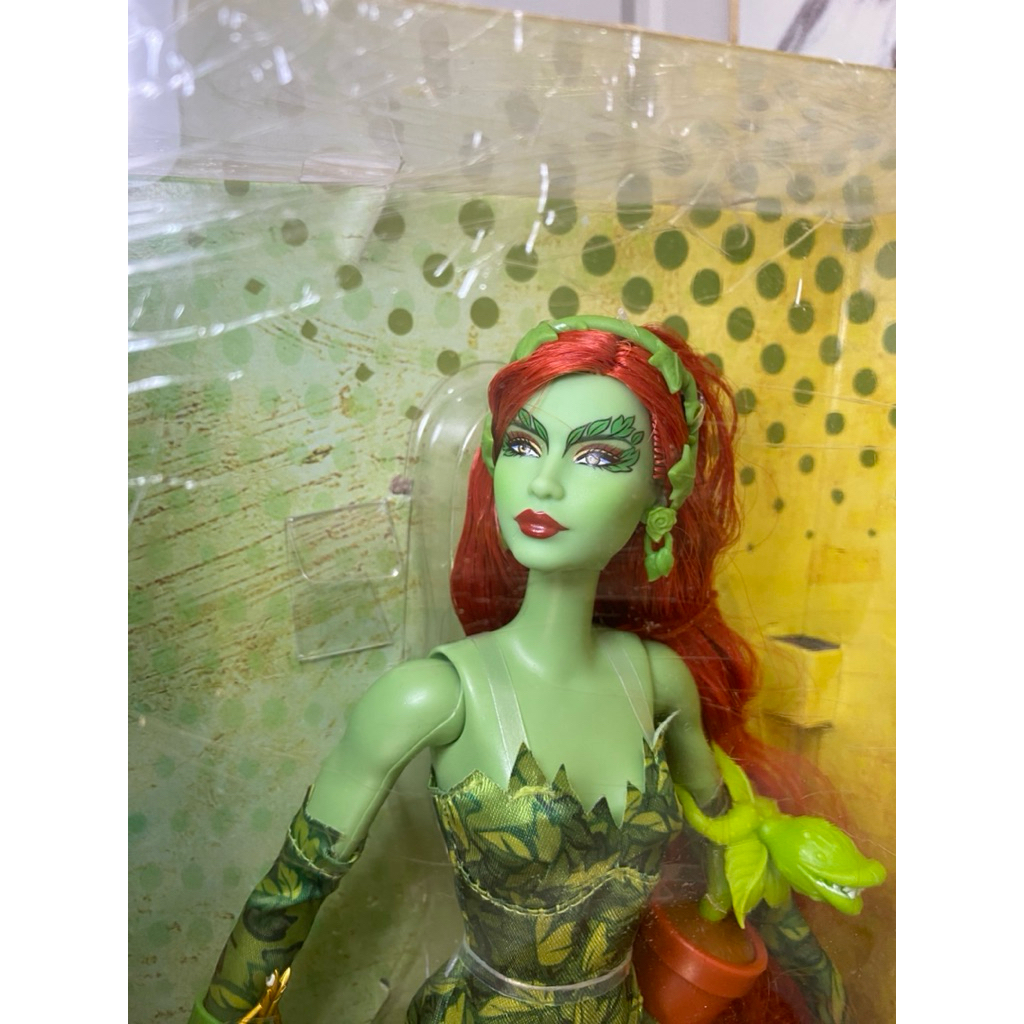 Barbie Collector Lina Poison Ivy NFRB Rare Action Figure