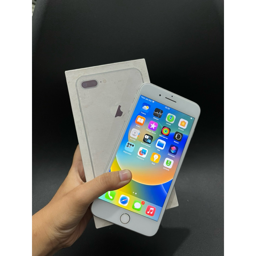 iphone 8plus 64Gb