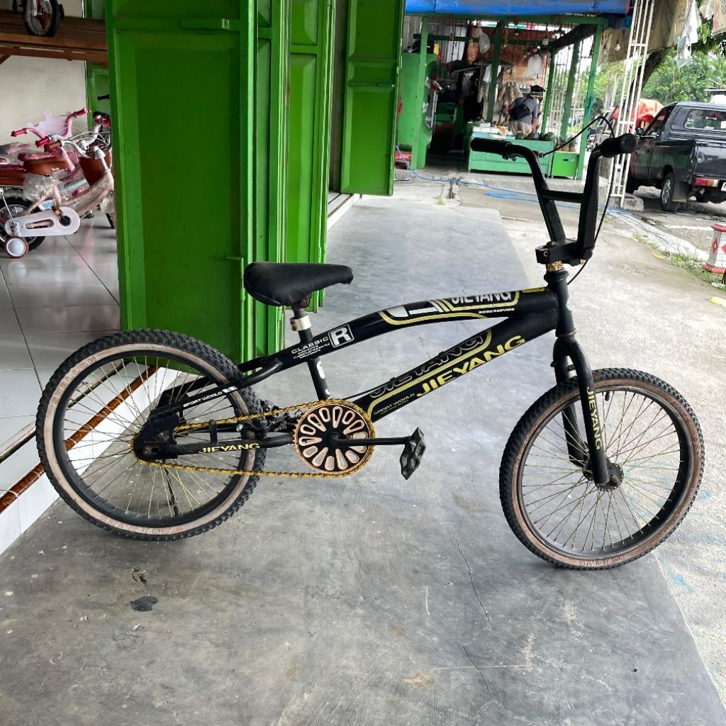 SEPEDA BMX ANAK JIE YANG BESI TEBAL UKURAN 20 BEKAS