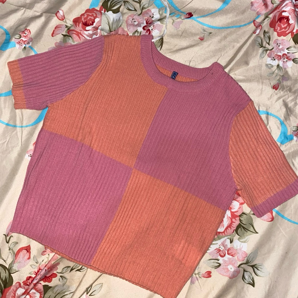 Preloved Croptop Colorbox still new