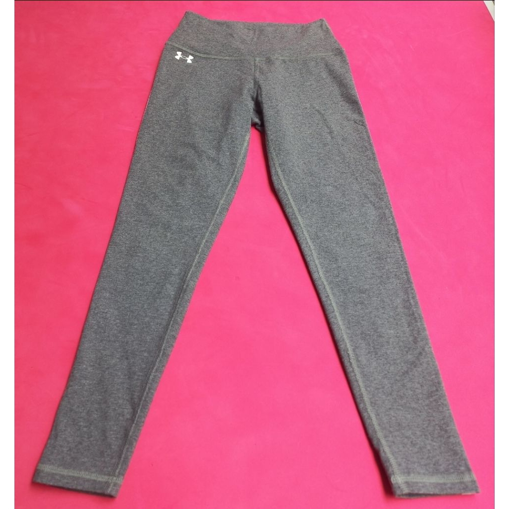 celana legging panjang wanita.UNDER ARMOUR