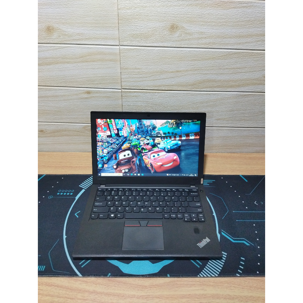Lenovo thinkpad x270 //Prosesor intel core i5-7300u //Ram 8gb ddr4 //Ssd 128gb nvme //Vga intel hd g
