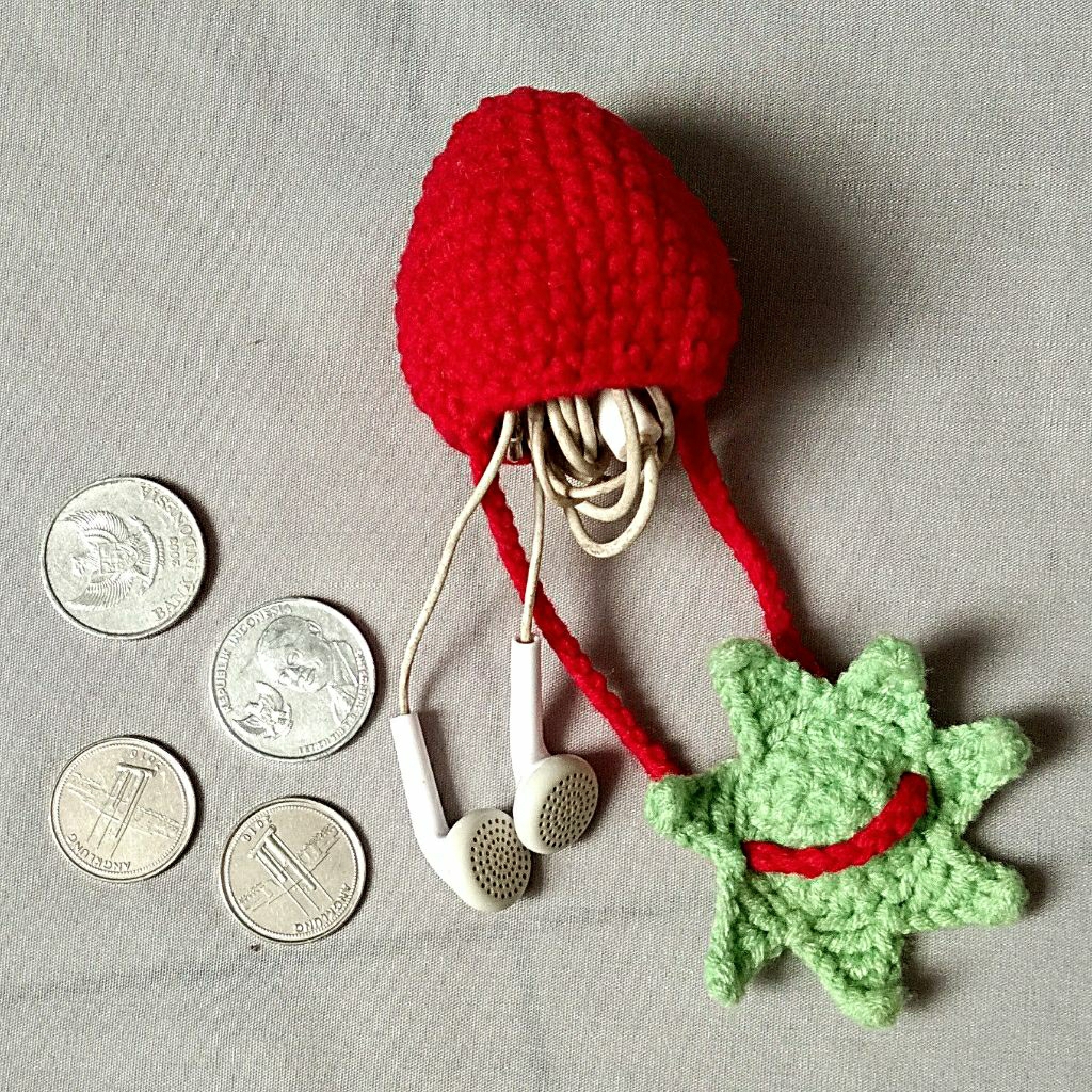 Bag charm strawberry gantungan aksesoris tas hiasan tas pouch koin tempat koin