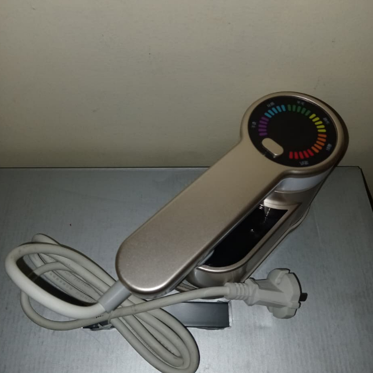 Setrika mini portable / setrika uap portable 100 ml / setrika mini cepat panas