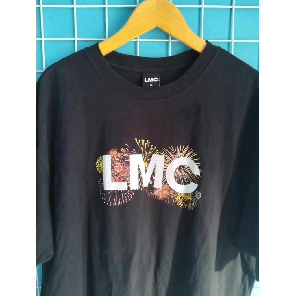T shirt LMC size XL.