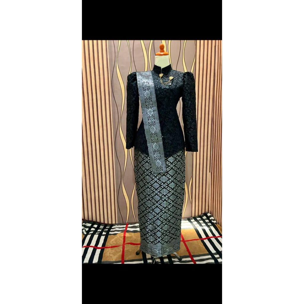 Setelan kebaya janggan//kebaya janggan+rok songket+selendang