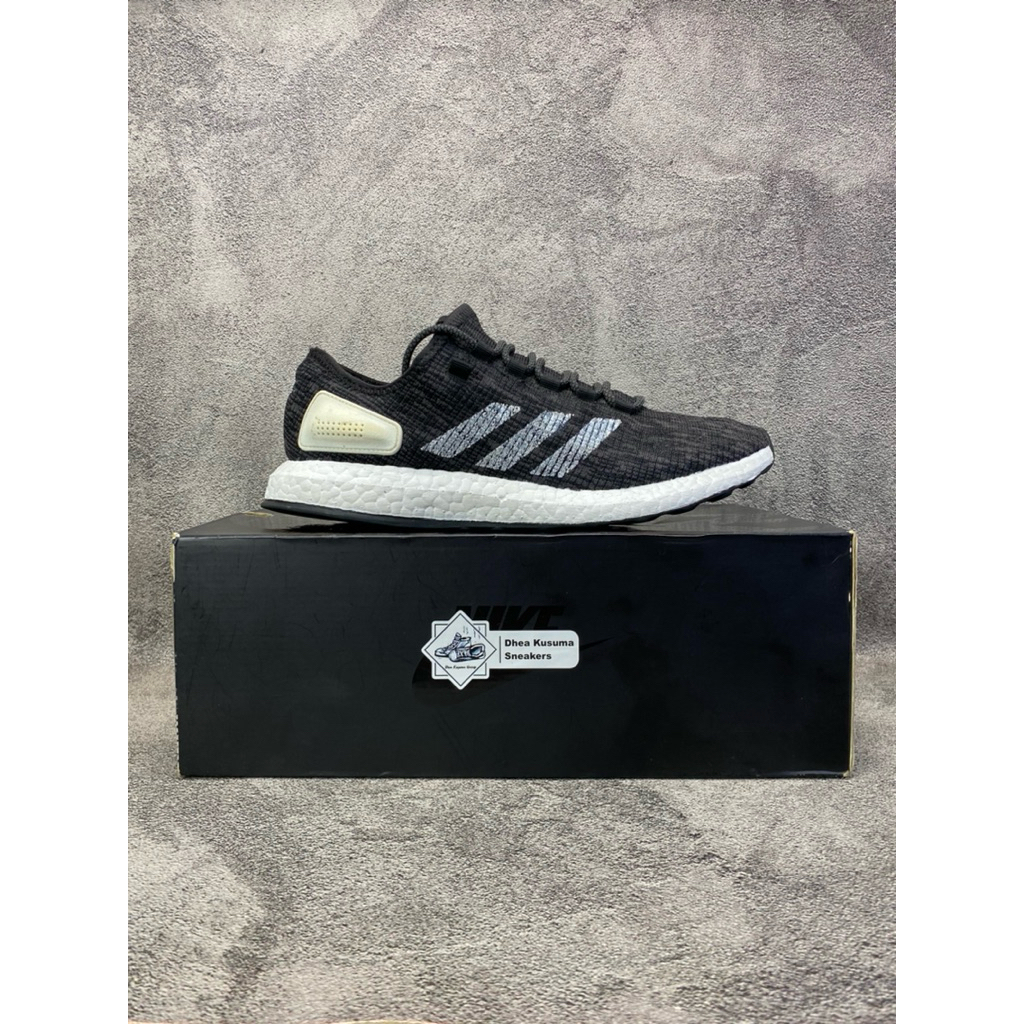 Sepatu Second Adidas Pure Boost Black White Size 42 Original Guarantee 100%