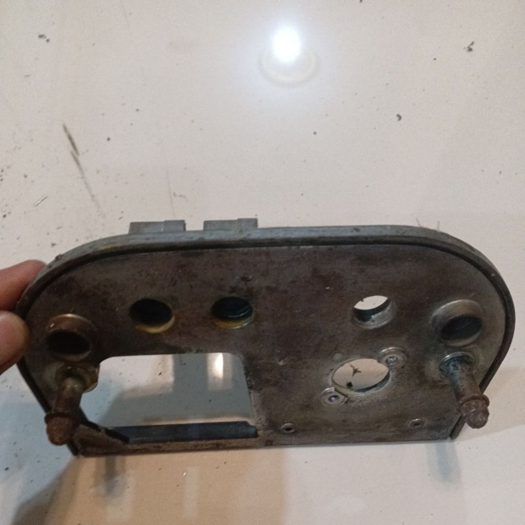rumah cangkang speedometer Suzuki a100 a8