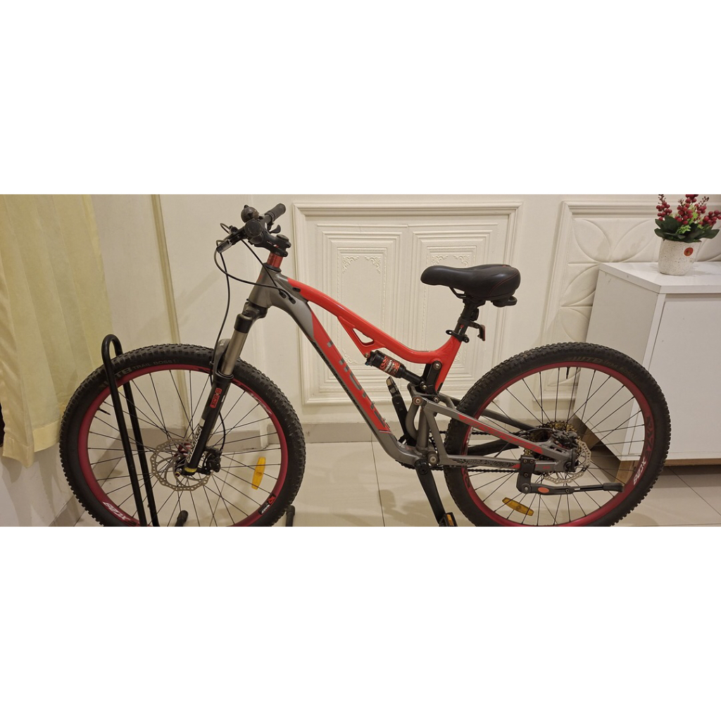 Sepeda MTB thrill ricochet 3.0 second mulus 100%