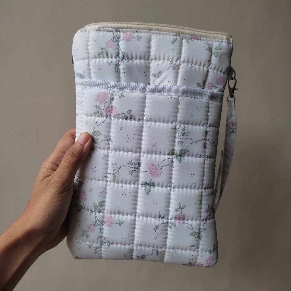 White Floral Book Sleeves | Book Pouch | Pouch | Kindle Sleeves | Book and Kindle Sleeves (Preloved)