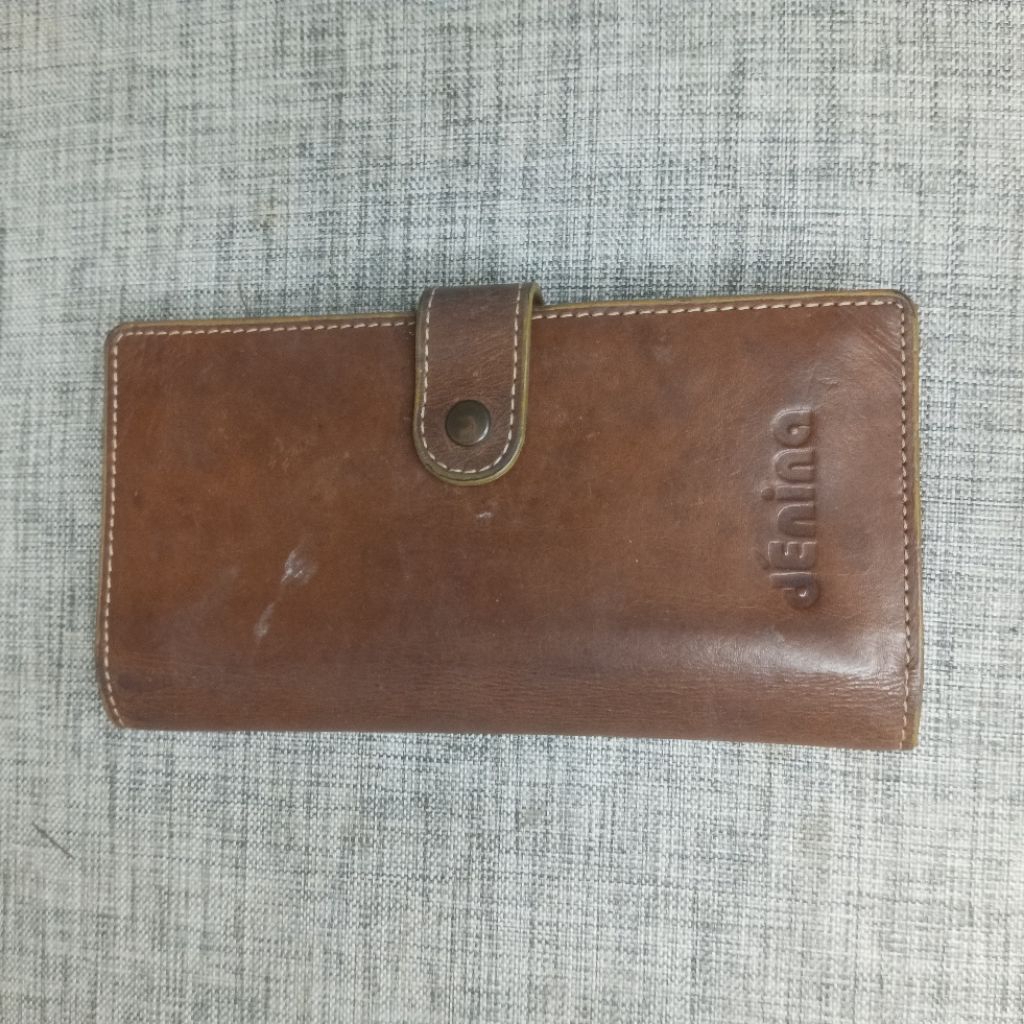 Dompet Denina