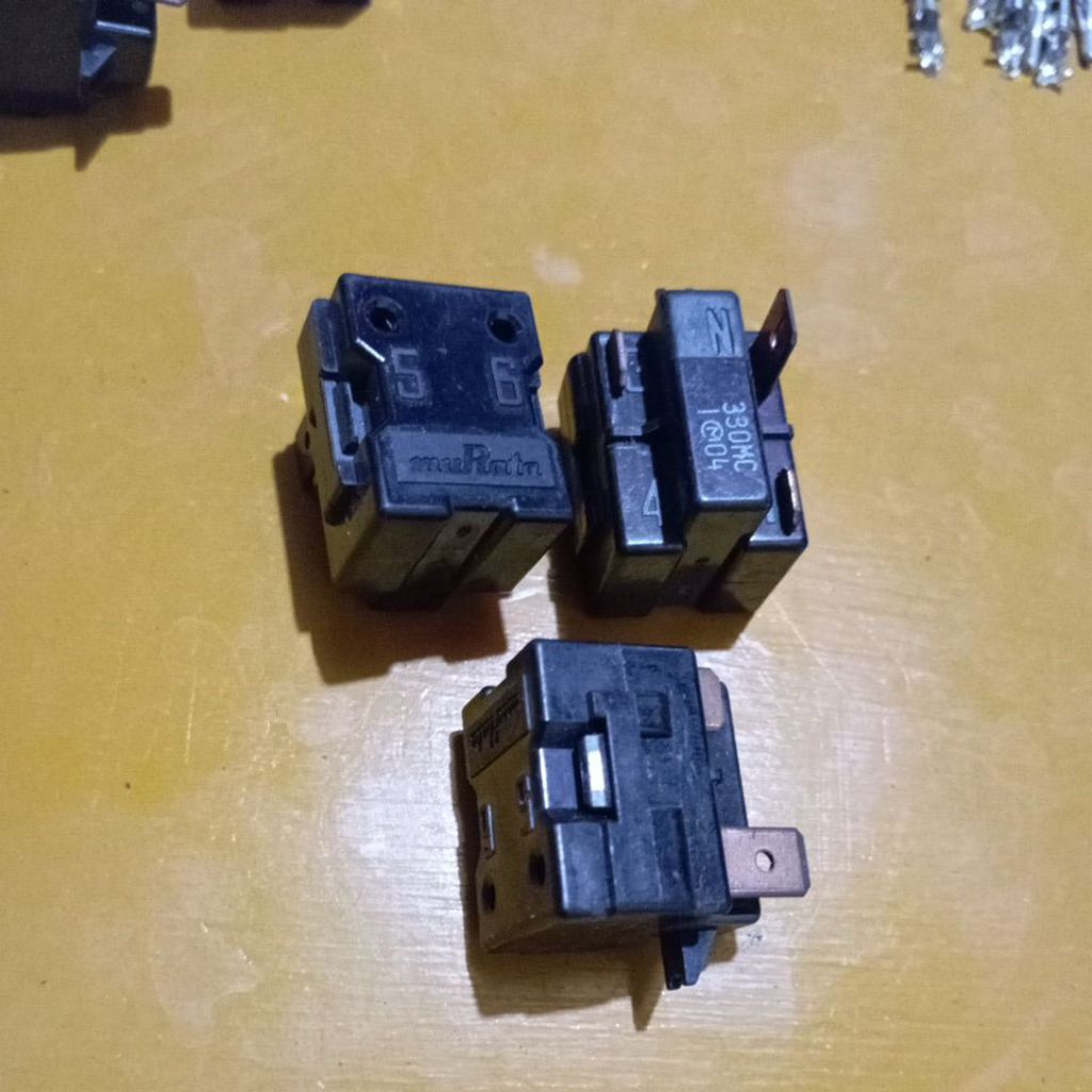 RELAY PTC KULKAS 1 KAKI KANAN MURATA ORIGINAL