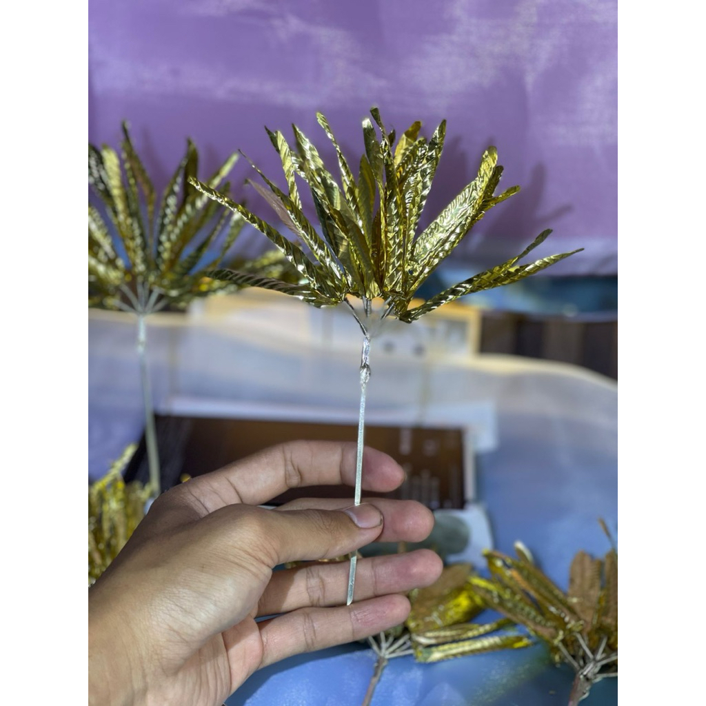 bunga cucuk sandat emas