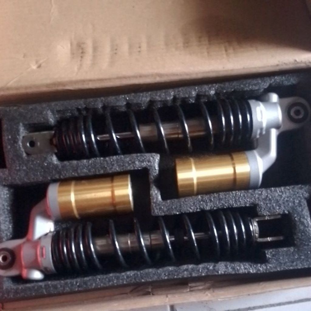 Sok belakang AEROX/N-MAX 155 TABUNG original bawaan motor  cabutan(bekas)