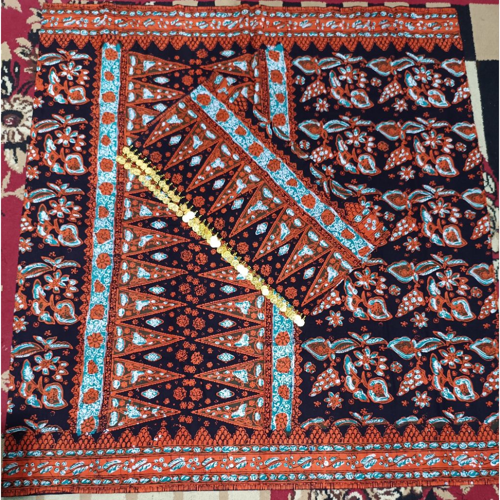 kain batik Jambi+ ronce koin mas
