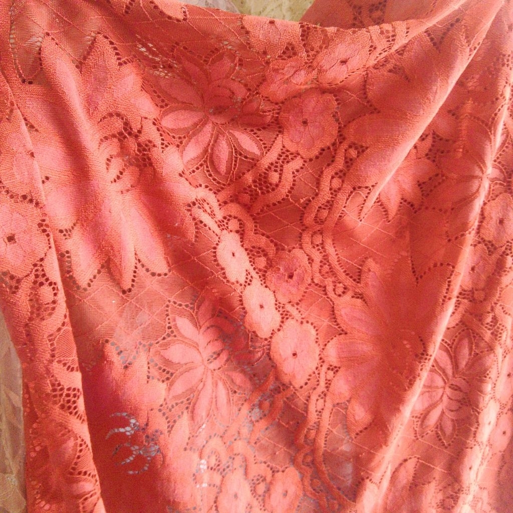 Kain Brokat Renda Motif Bunga Besar Warna Terracotta / Oranye Bata Meteran Lbt