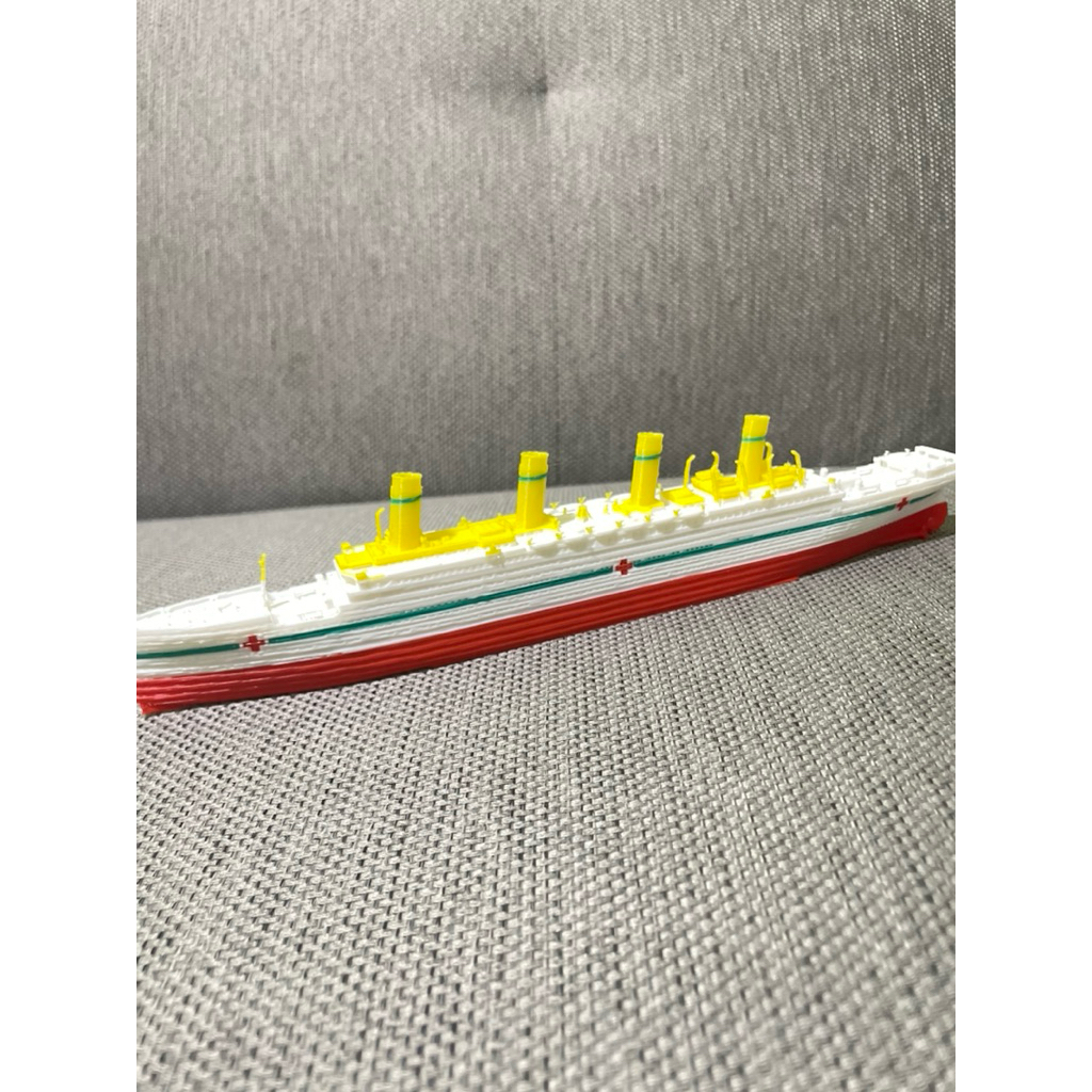 Miniatur Kapal Britanic - Bahan Diecast