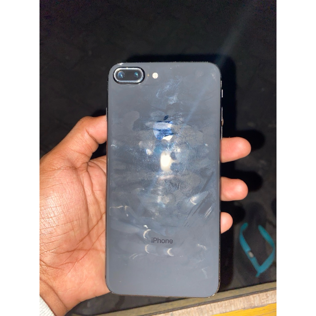 Iphone 8plus 64gb minus