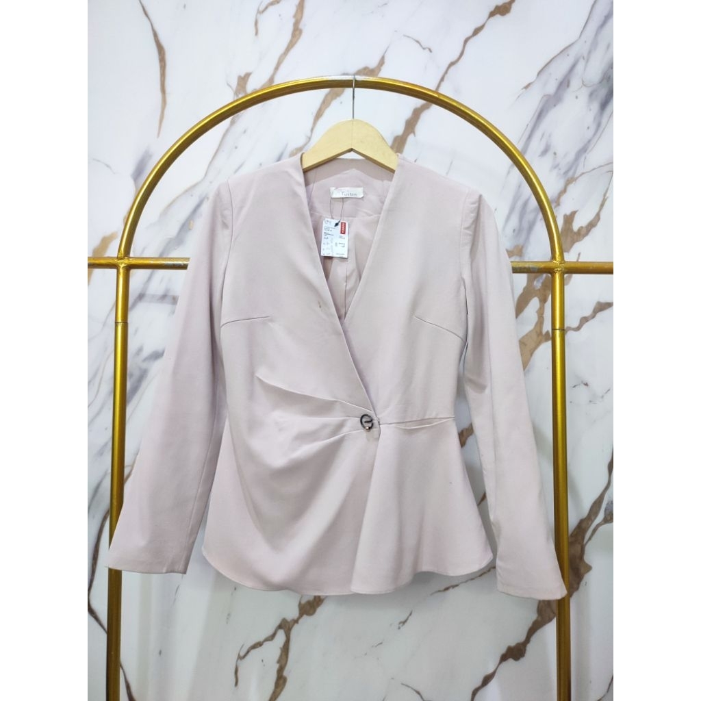 UNIFORM Kimono Peplum Blazer Soft pink Size S LD84-86 semu crop kancing samping