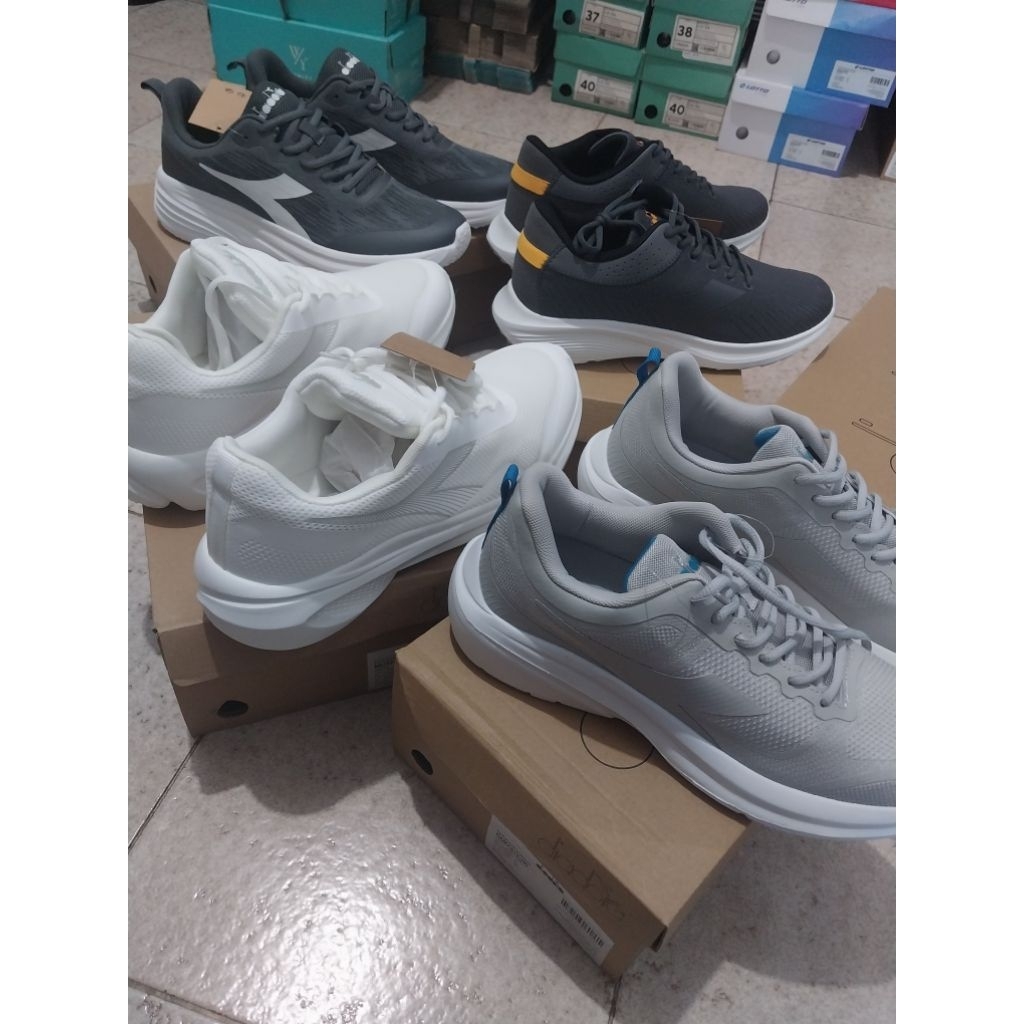 ORIGINAL SEPATU  DIADORA PRIA