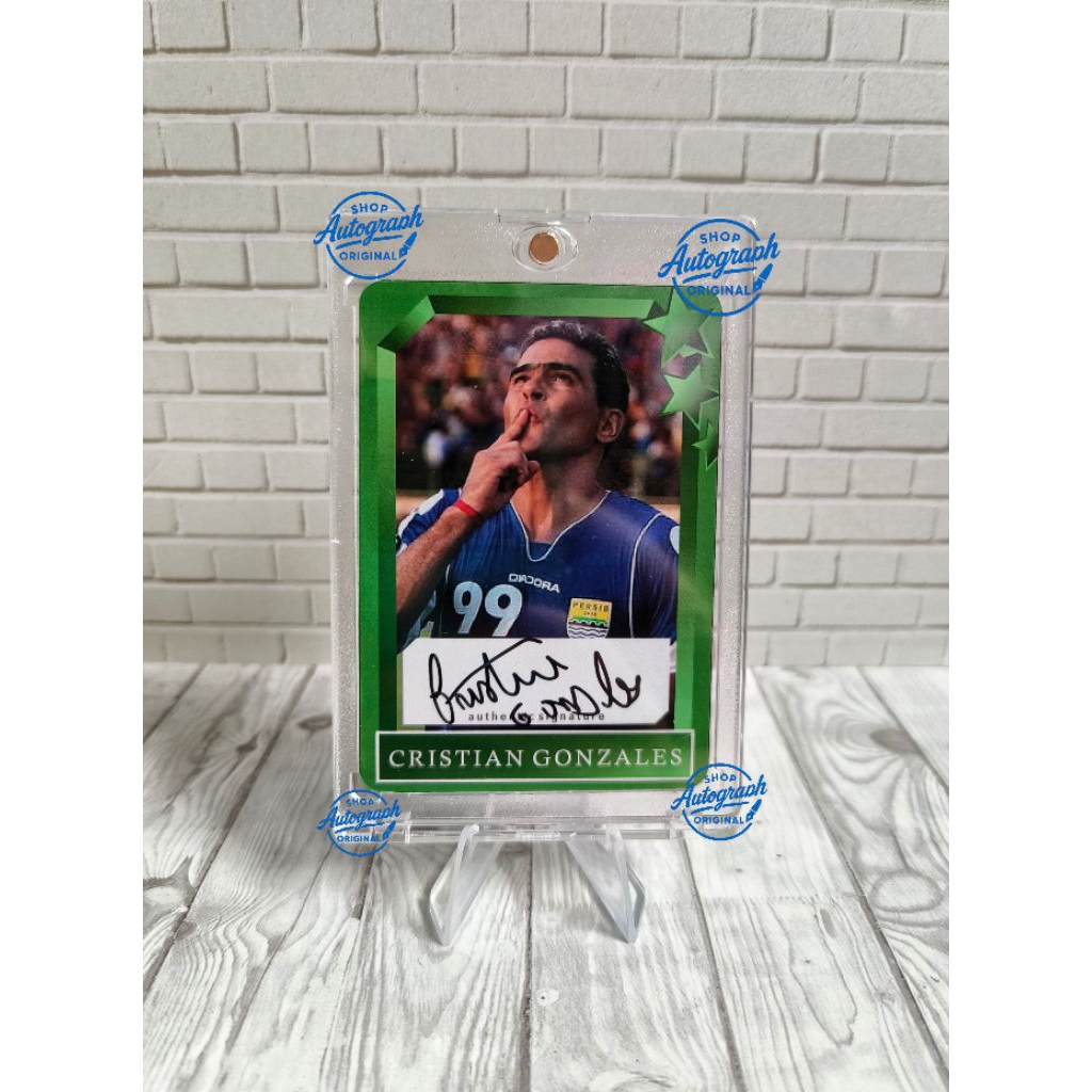 Photocard Original Pesepakbola lendaris Cristian Gonzales Persib bertanda tangan asli beliau dengan 