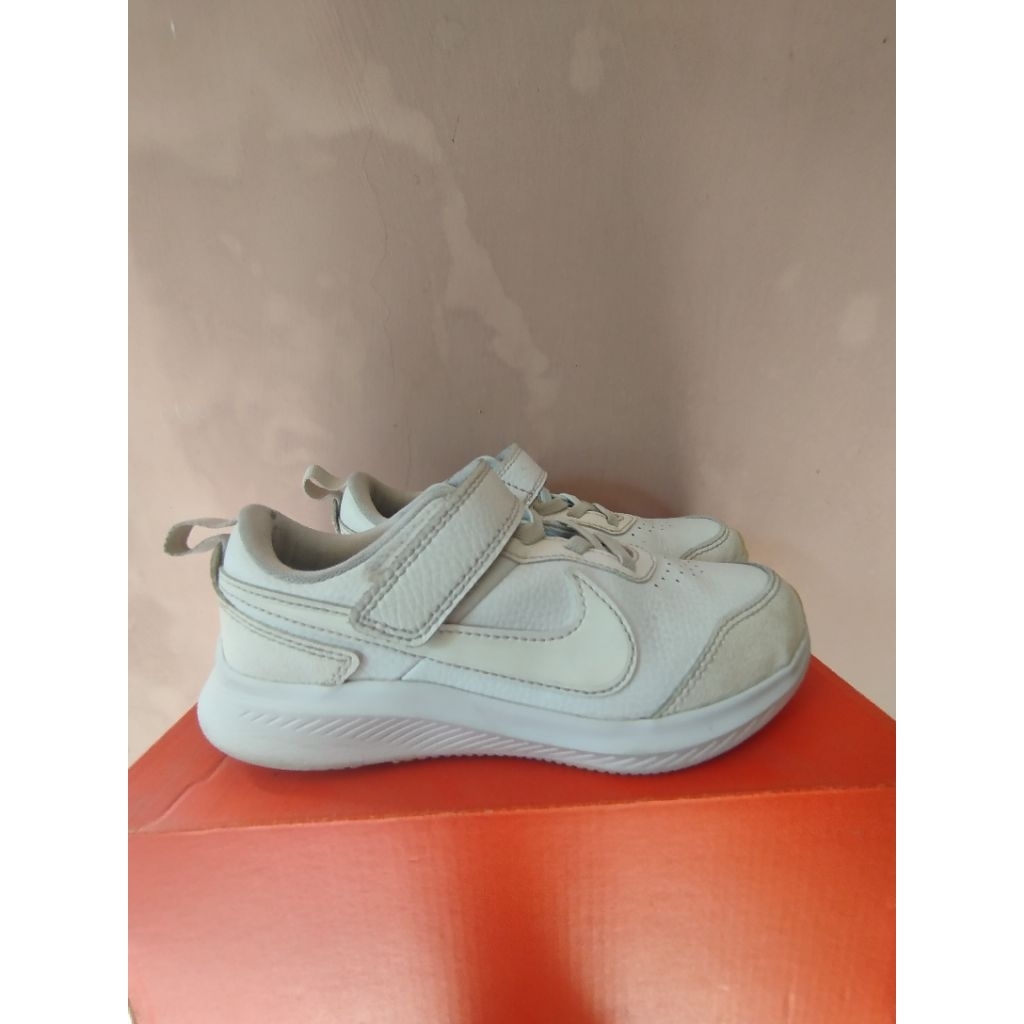 NIKE VARSITY LEATHER