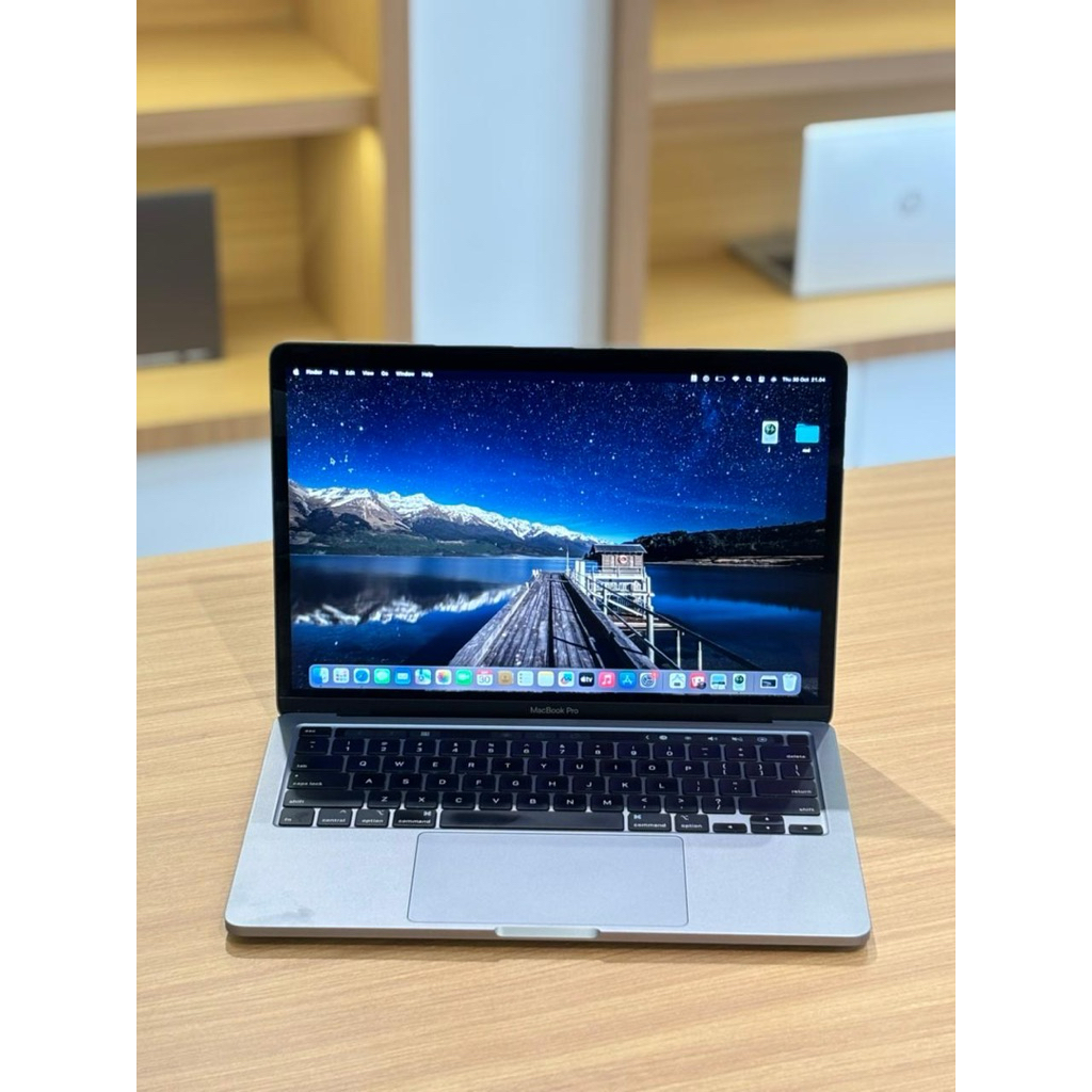 MacBook Pro 13 inch 2020 i5 32GB 1TB Grey Mulus Siap Paka
