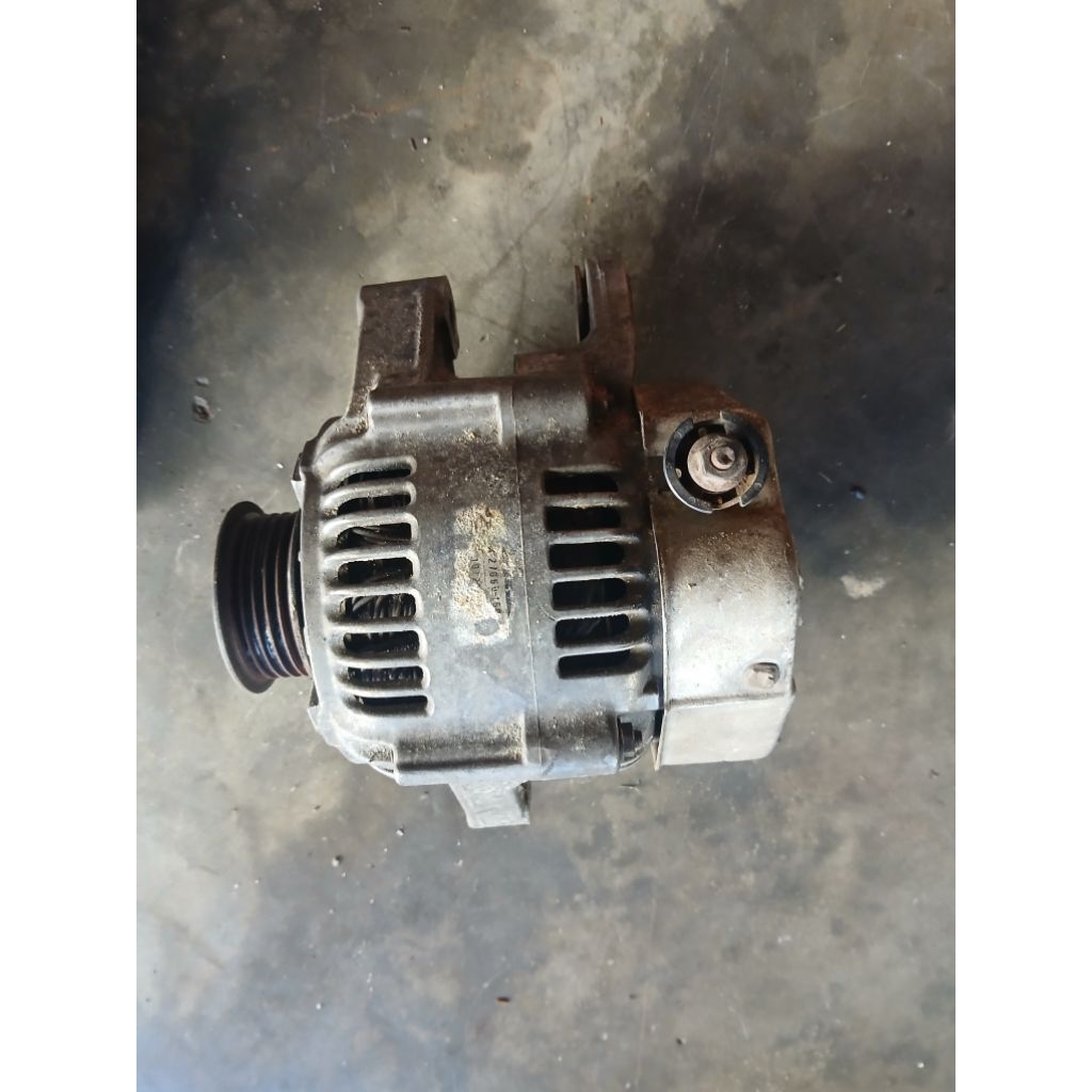 Alternator dinamo cas Toyota Corolla Great