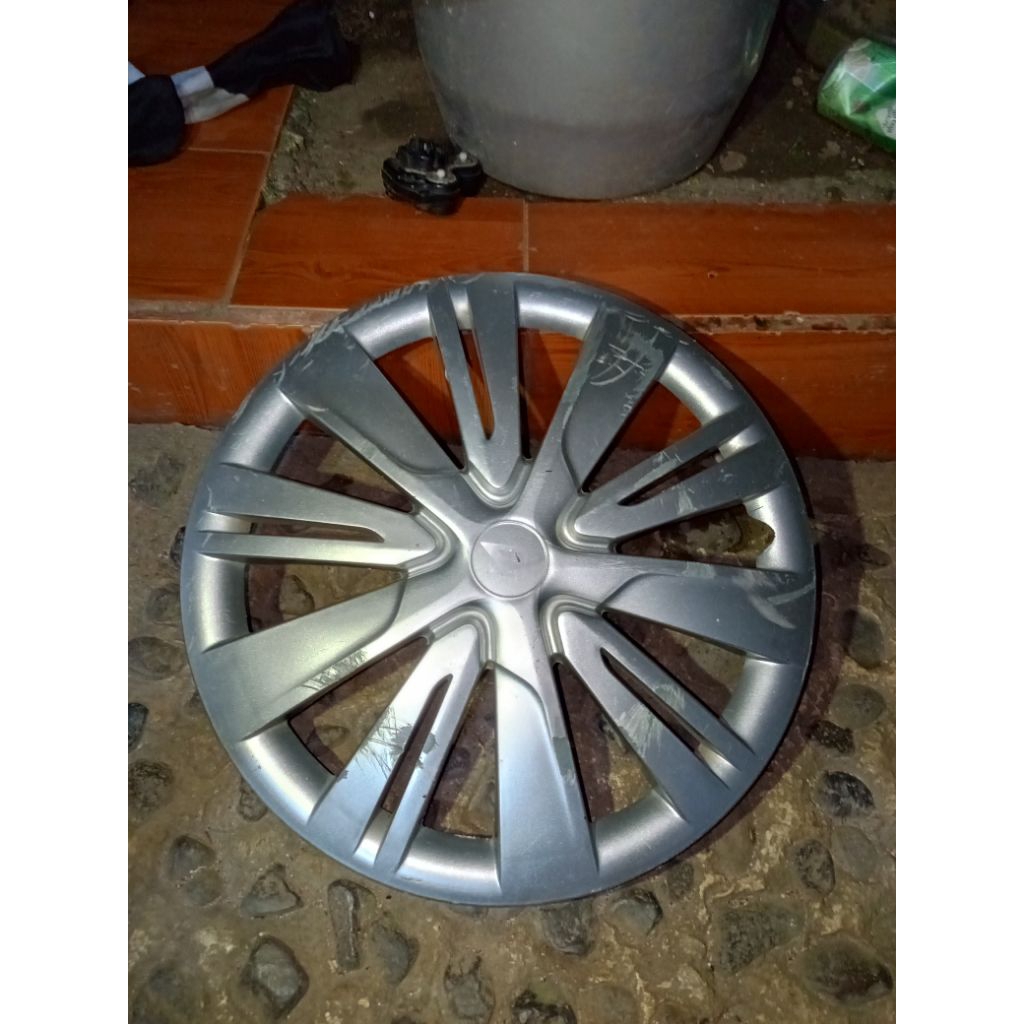 wildop/ weldop/wheldoop/tutup velg /Dop Daihatsu sigra ring 14